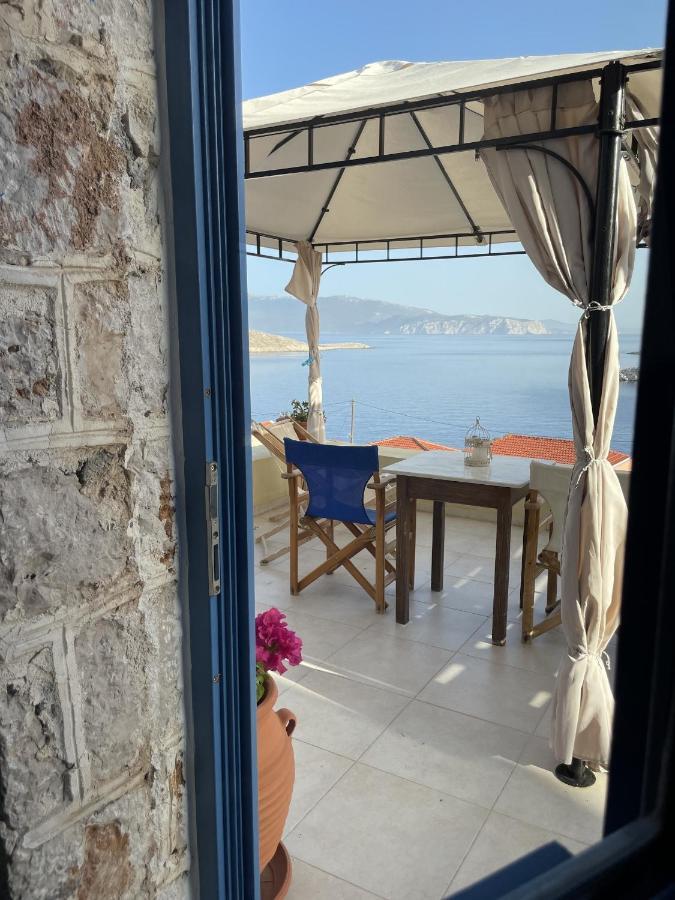 Marina Castellana Studios Chalki Town Exterior foto