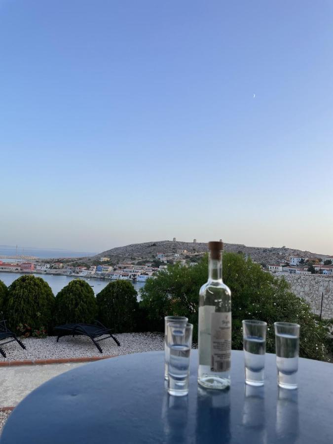 Marina Castellana Studios Chalki Town Exterior foto